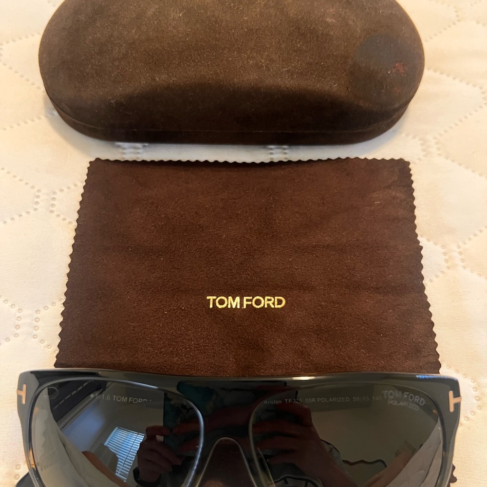 Tom Ford Black Sunglasses Classic Design